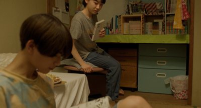 Mana Ashida 2