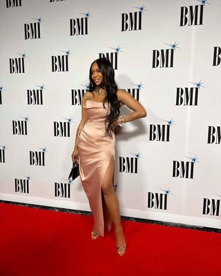Marlo Hampton 3
